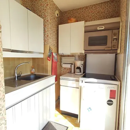 Studio Pour 4 Avec Terrasse Ensoleillee, Parking Privatif, A 250m Des Plages A - Fr-1-252-153 Apartamento Antibes